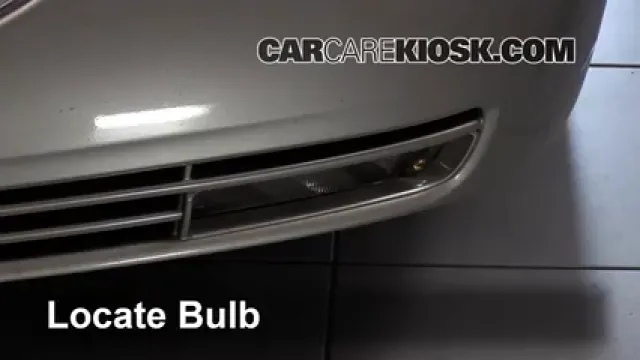 2003 Lincoln Town Car Cartier 4.6L V8 Éclairage Feu antibrouillard (remplacer l'ampoule)